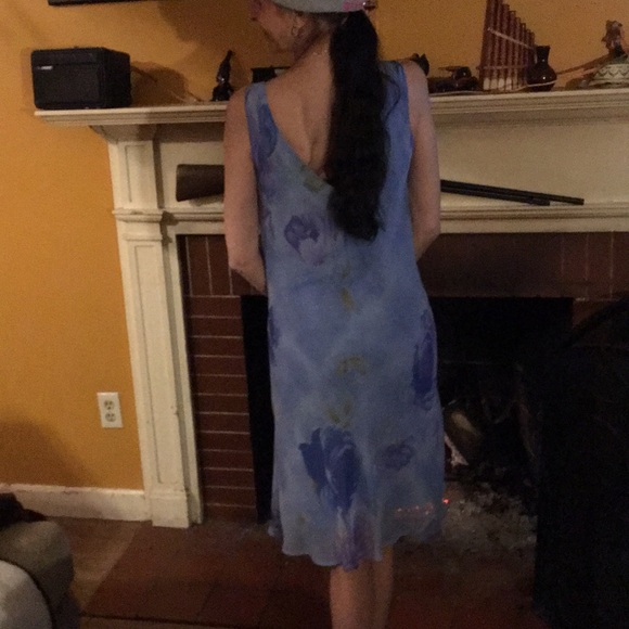 Dress - Picture 7 of 7